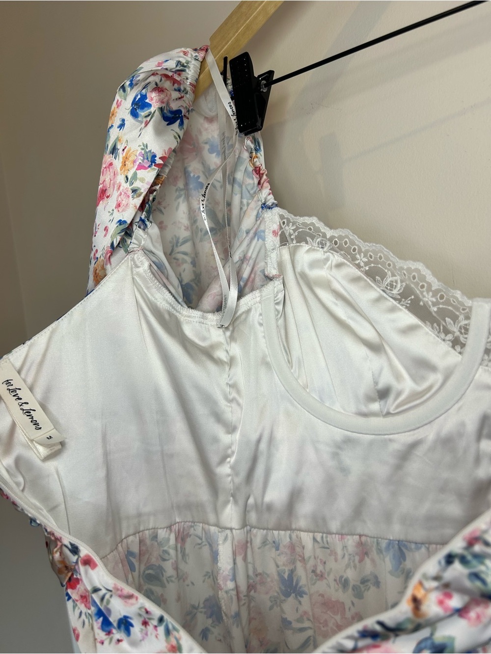 For Love & Lemons Juliet Floral Mini Dress Puff Sleeved Size Medium - Picture 11 of 11